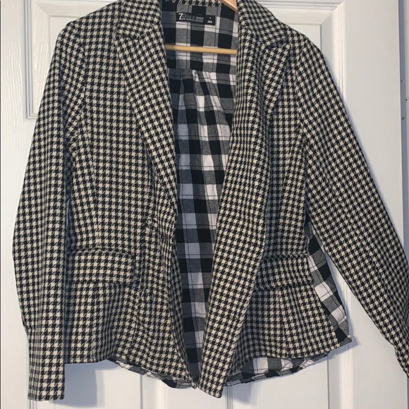 Checkered NYC Blazer - Picture 2 of 4